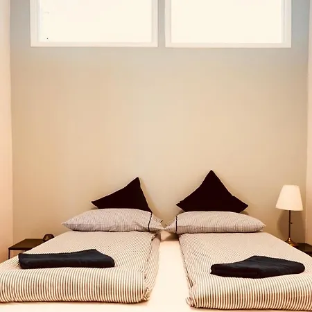 4 Bedroom In The Latin Quarter Apartament