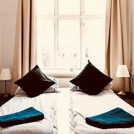 4 Bedroom In The Latin Quarter Apartament *